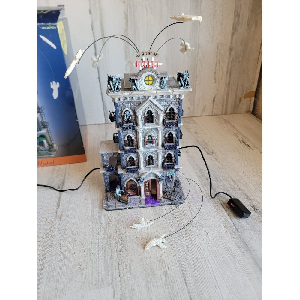 Lemax Grimm‎ Hotel pumpkin hollow Halloween Village accessory